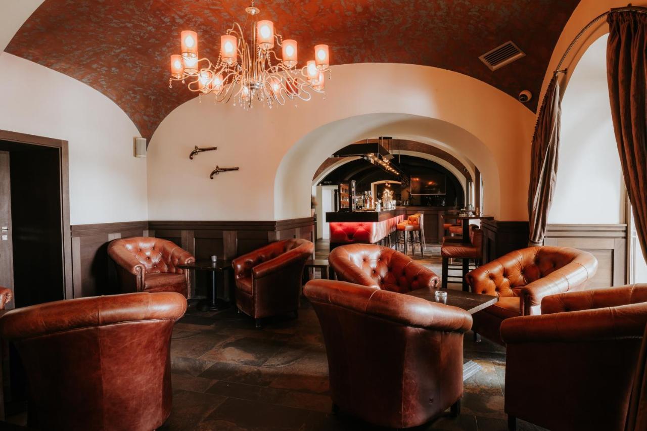 Hotel Bonaparte Кошице Экстерьер фото