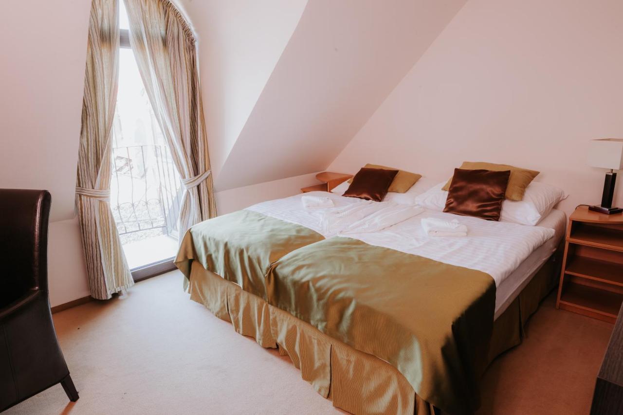 Hotel Bonaparte Кошице Экстерьер фото