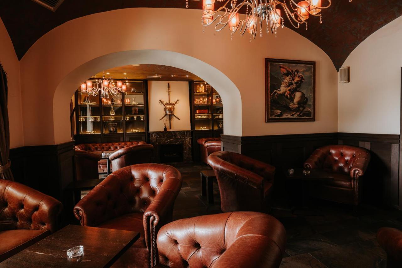 Hotel Bonaparte Кошице Экстерьер фото